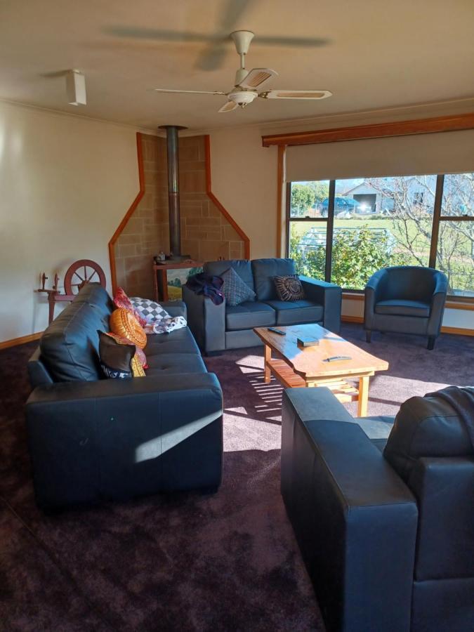 The Tigers Lair Accomadation Villa Mole Creek Exteriör bild
